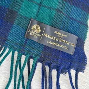 St. Michael from Marks & Spencer Men’s Tartan Lambswool Scarf